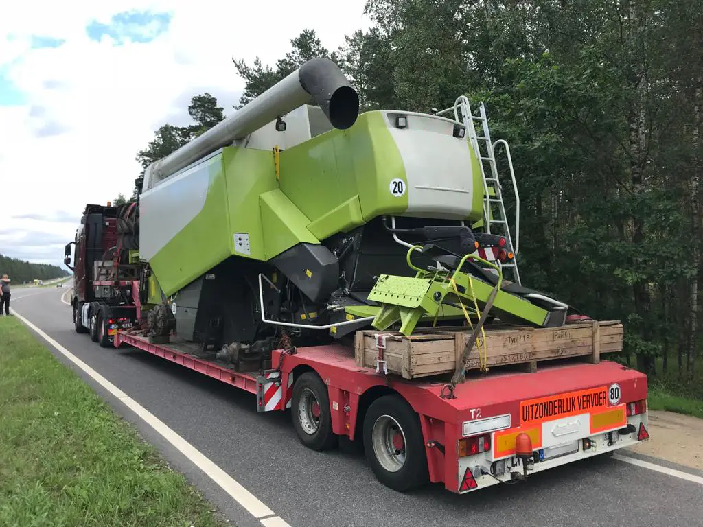 Agriculture equipment shipping