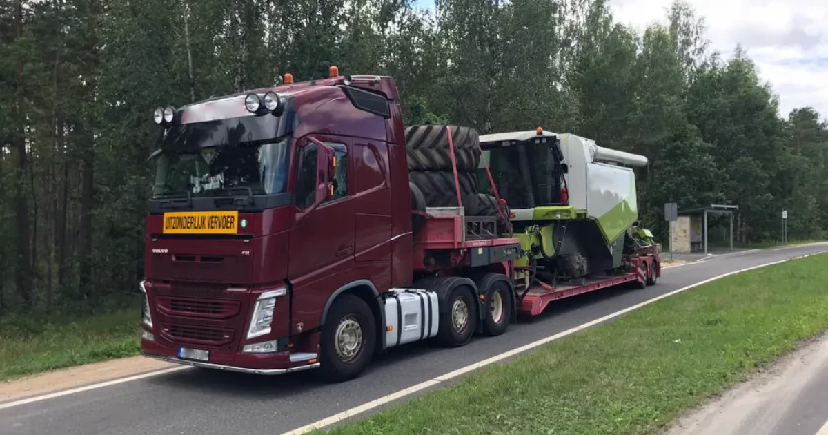 Agriculture equipment transport