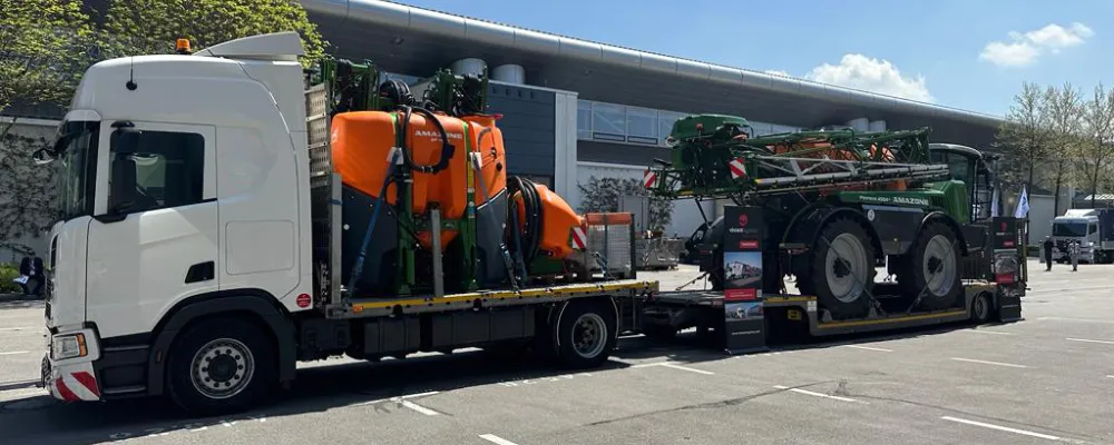 Road construction machinery transportation